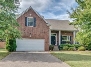 812 Meadow Ridge Ct, Nashville, TN 37221