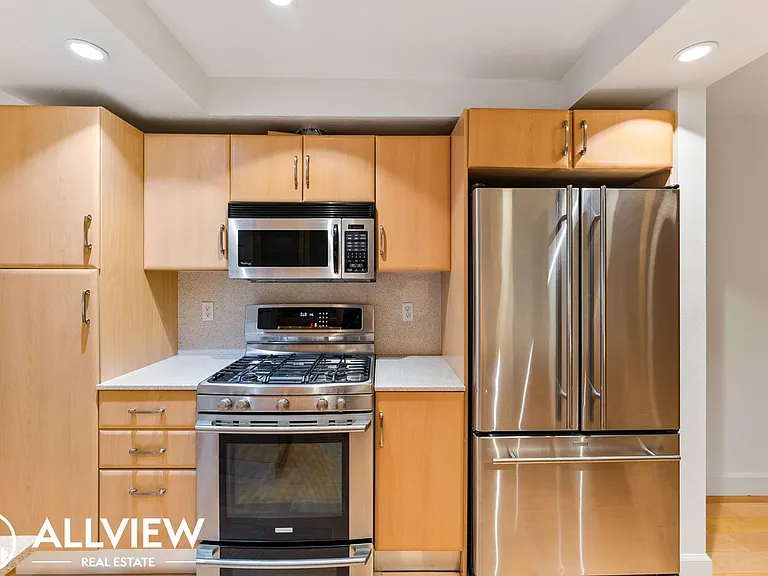 280 Cagney Ln #220 — Photo 13
