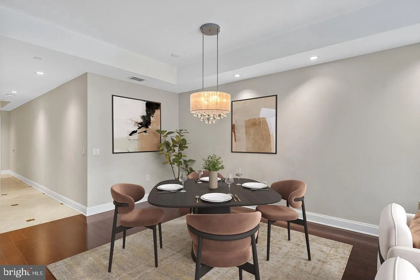 1 bed, 1.5 bath, 1322 sqft, $4,500 — Photo 4