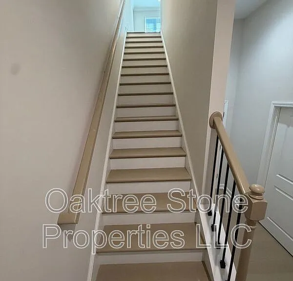 1971 Hollywood Rd NW — Photo 12