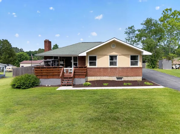5223 Fair Acres St, Dublin, VA 24084