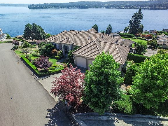 2nd image of 12 35th Ave NW