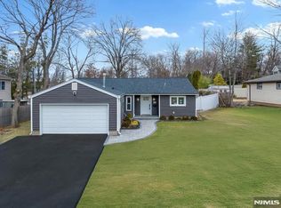 10 Ridge Rd, Emerson, NJ 07630