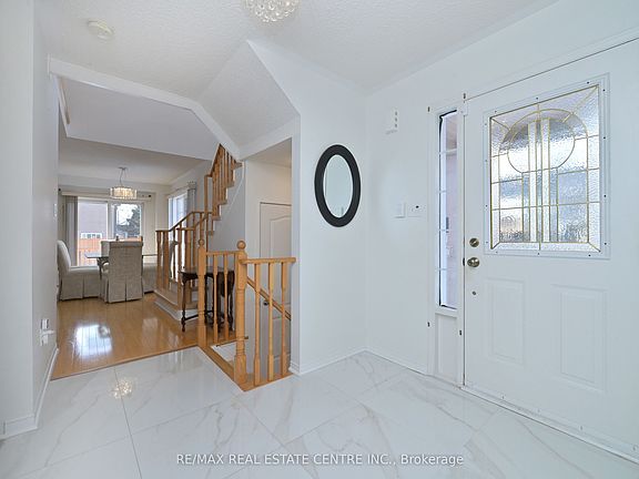 5th image of 5554 Linwell Pl