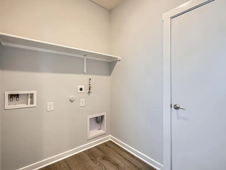 222 New Hampton Way — Photo 25