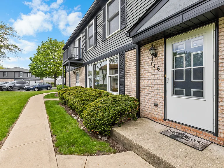 146 Inverrary Ln #146 — Photo 3