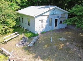 3199 N 9th Rd, Mesick, MI 49668