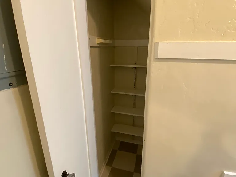 ORIGINAL PANTRY