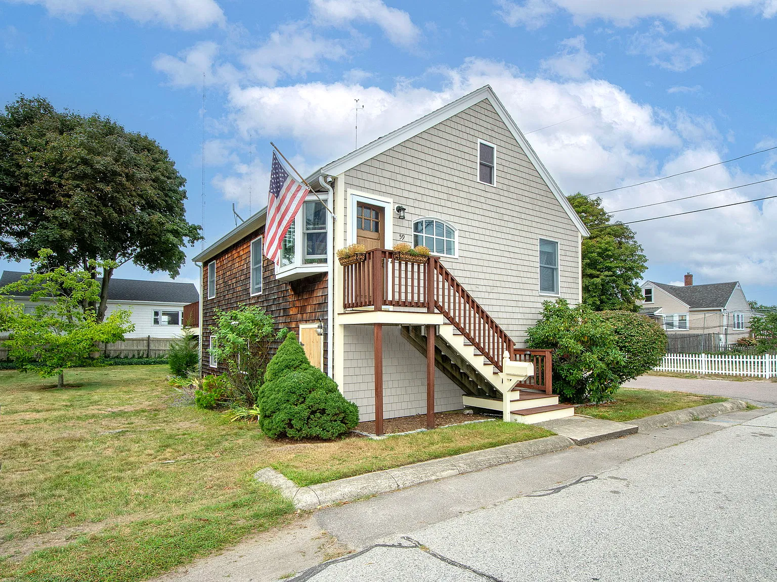 2 bed, 1877 sqft, $3,300 — Photo 3