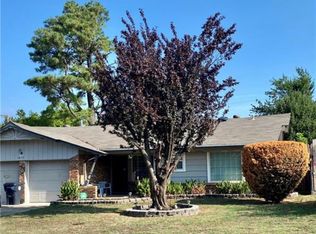 6805 NW 20th St, Bethany, OK 73008