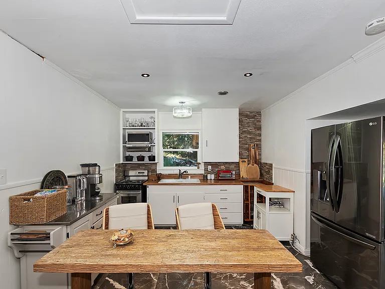 831 Blue Ridge Dr — Photo 14