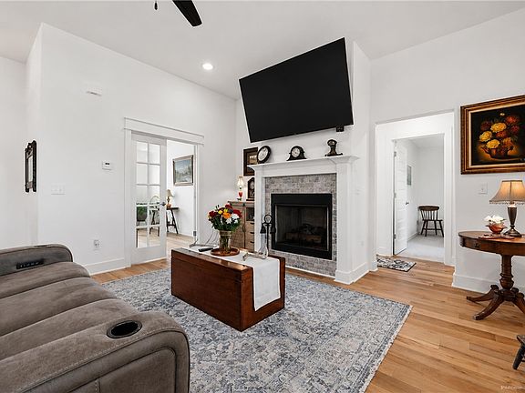 5th image of 2852 S Cobalt Ave