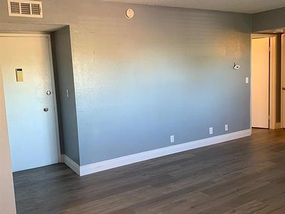 2nd image of 3136 S Eastern Ave Unit 22