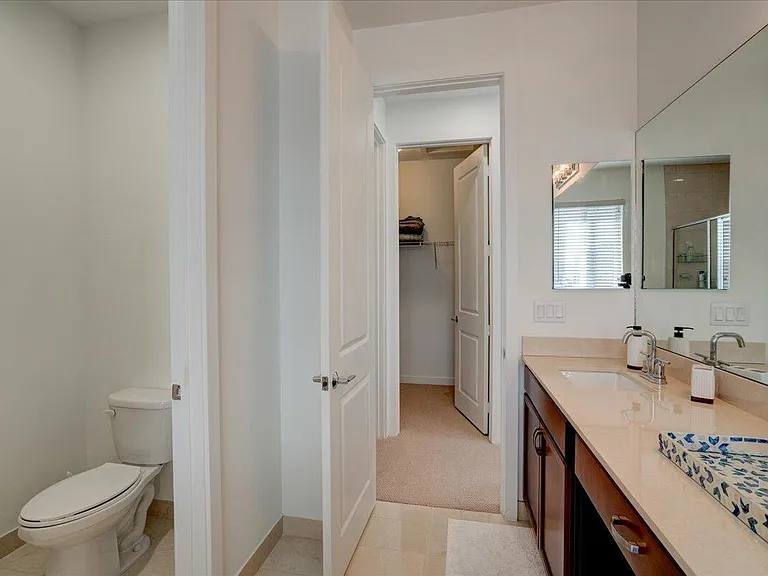 1451 Pioneer Way — Photo 39
