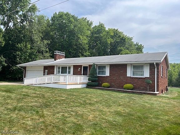 2nd image of 384 Edgewood Dr