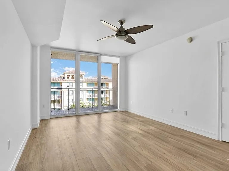 99 Mizner Blvd #Penthouse 40 — Photo 21