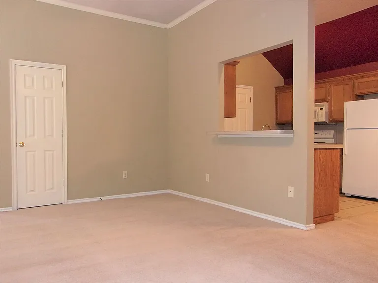 13821 Pawnee Dr — Photo 10