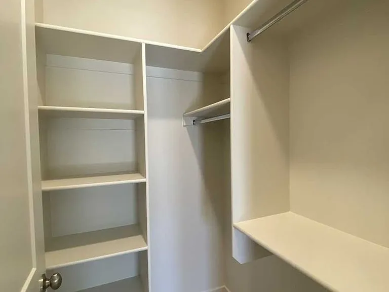 Bedford 619 E Freedom Way — Photo 14