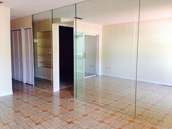 3rd image of 10918 NW 1st Ln