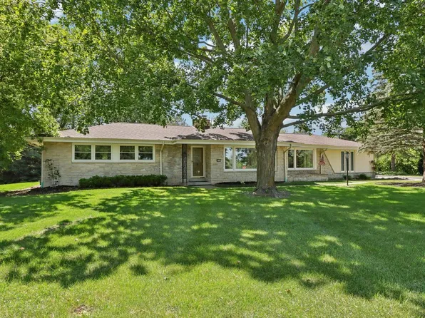 4765 Shasta DRIVE, Brookfield, WI 53045