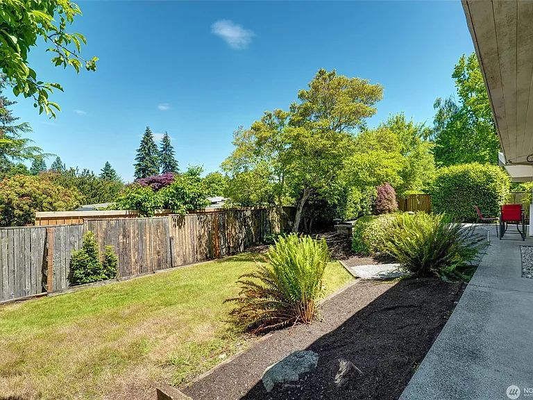 8210 SE 36th St — Photo 30