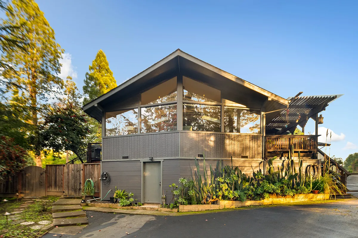 Building Photo - Cherry Ridge Rd