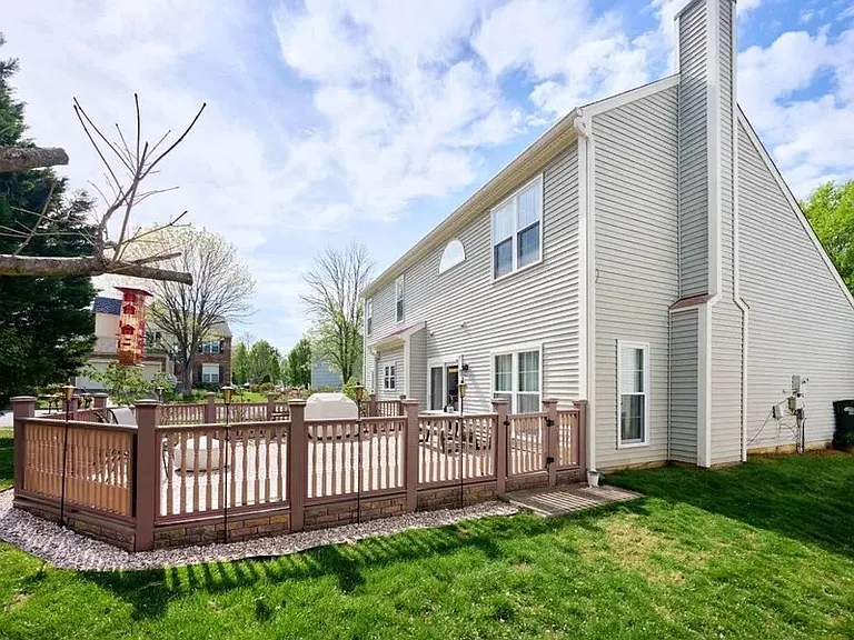 46554 Cedarhurst Dr — Photo 5