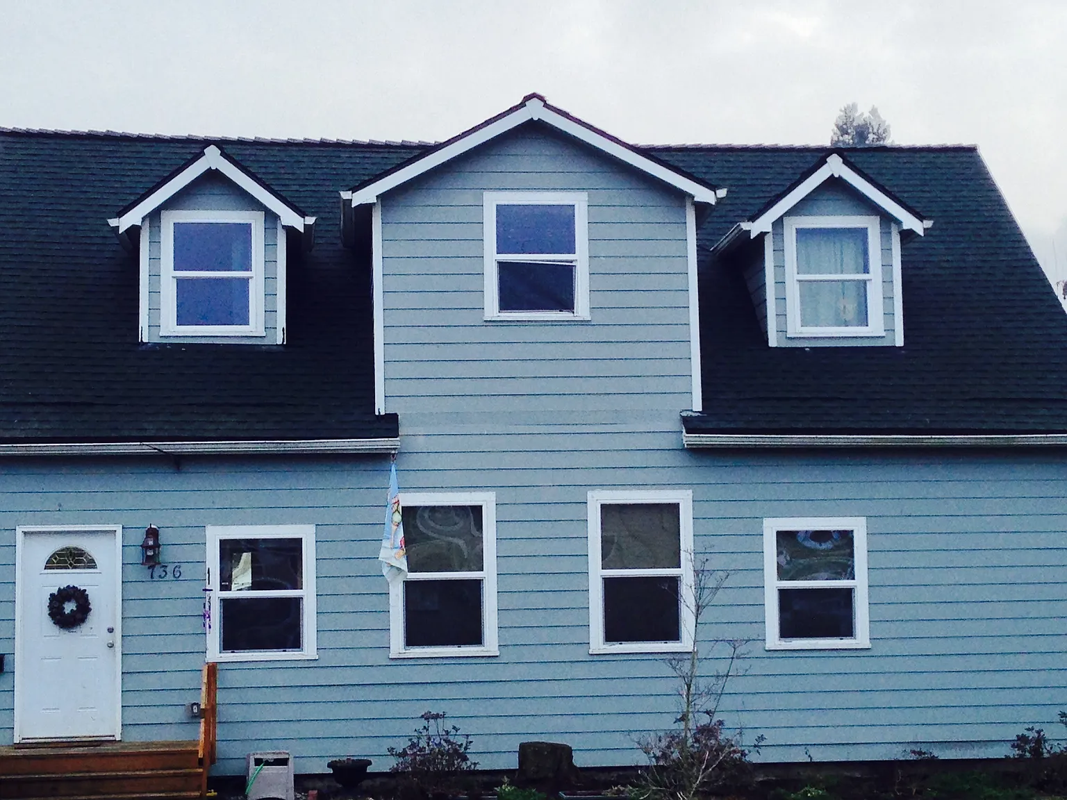 736 NE 13th St photo 1