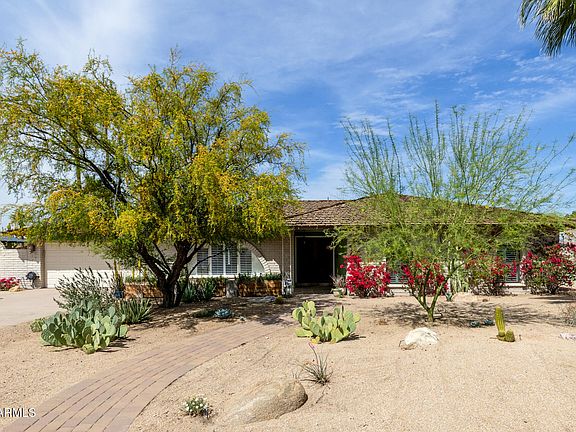 2nd image of 2014 E MANHATTON Drive