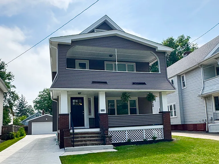 2121 Eldred Ave #UP — Photo 1