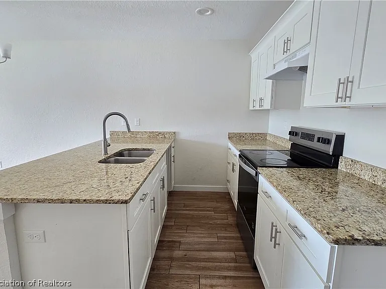 6301 Candler Ter — Photo 8