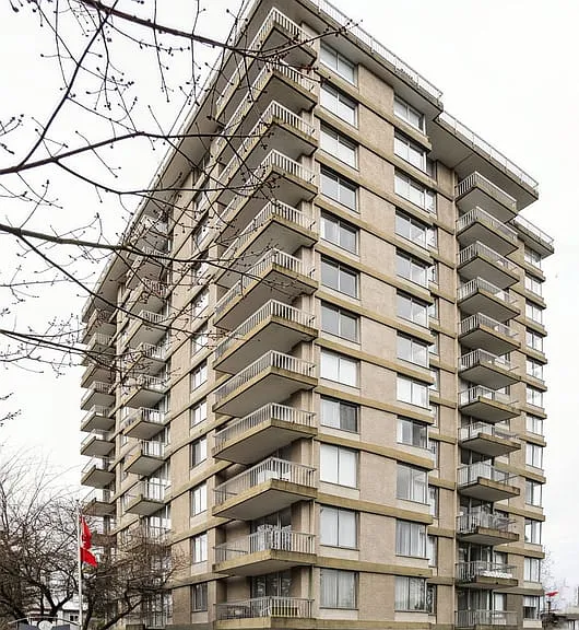 1305 W 12th Ave — Photo 41
