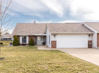 1013 E Sherbrooke Dr, Bloomington, IN