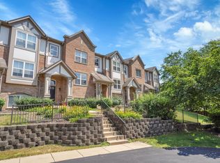 184 Rosehall Dr, Lake Zurich, IL 60047