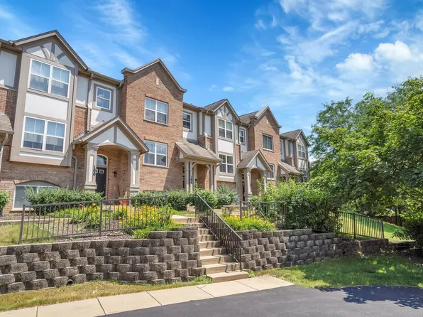 184 Rosehall Dr, Lake Zurich, IL 60047