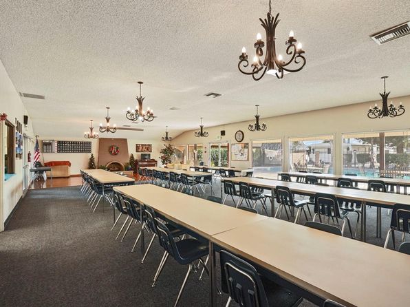 90 Buena Vista Dr, Lodi, CA 95240