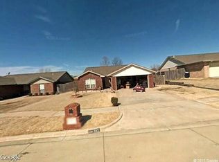 117 SE Churchill Way, Lawton, OK 73501