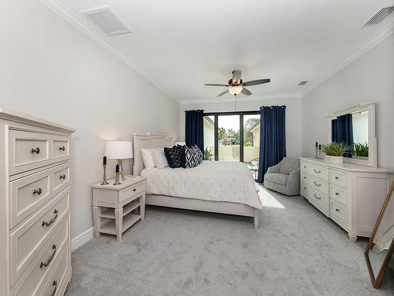 906 E Venice Ave — Photo 9