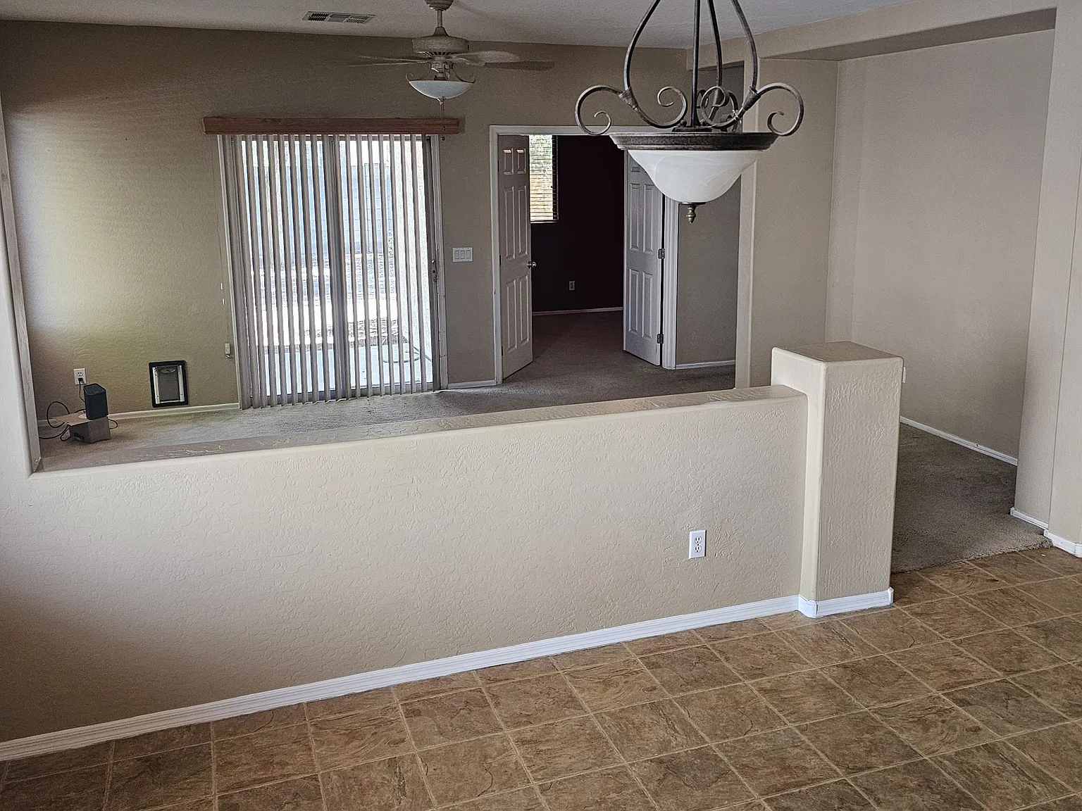 3 bed, 2097 sqft, $2,500 — Photo 3