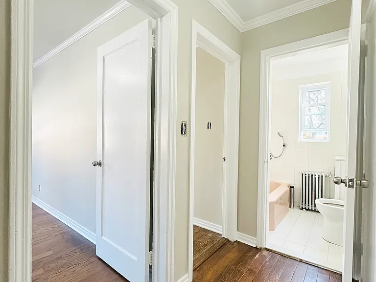 37 Spruce St #4 — Photo 5