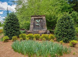 10609 Island Point Rd, Charlotte, NC 28278