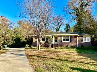 18 Brentwood Dr, Greenville, SC 29609