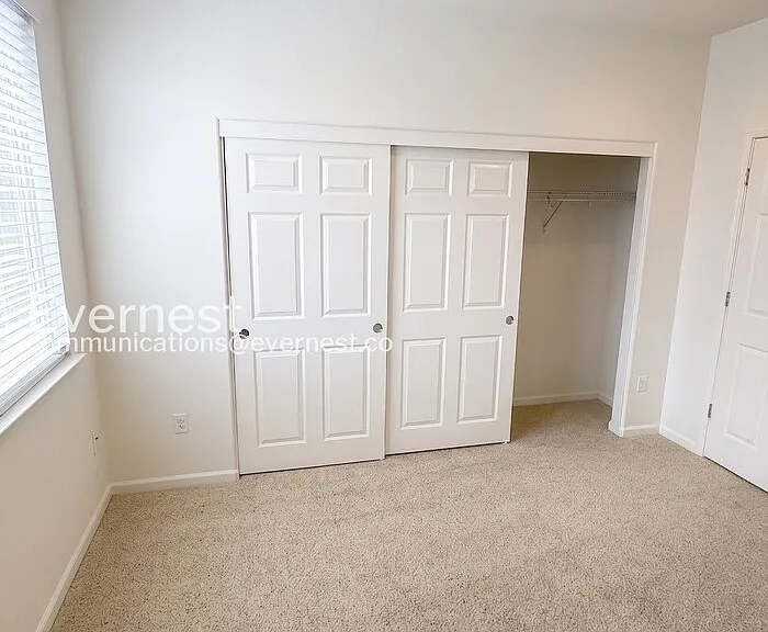 69 Ede Ln — Photo 12