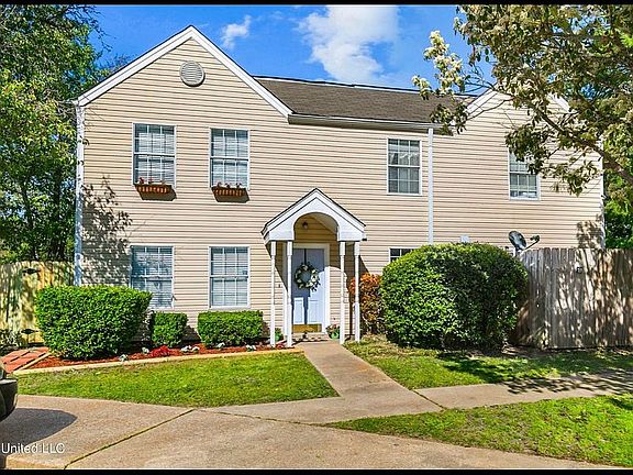 2nd image of 859 Harbor Bend Dr