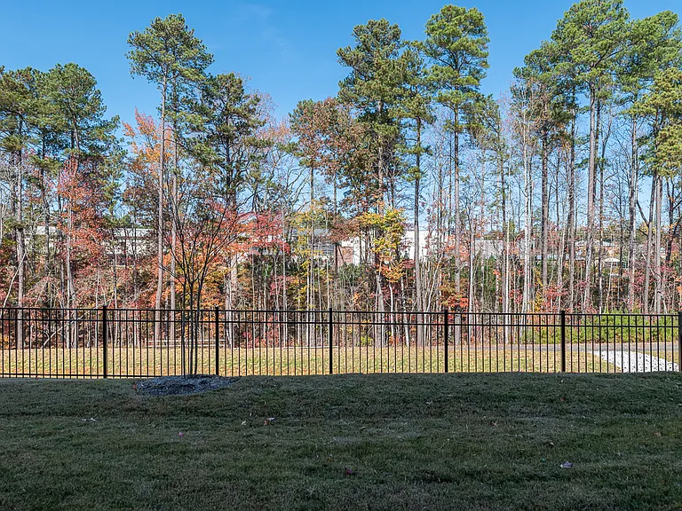 6808 Doddridge Ln — Photo 6