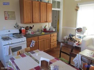 195 Green St APT 4, Cambridge, MA 02139