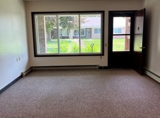 421 N Main St #12, Seymour, WI 54165