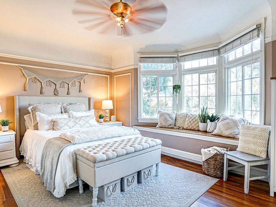 1st image of 1515 Broadway #7