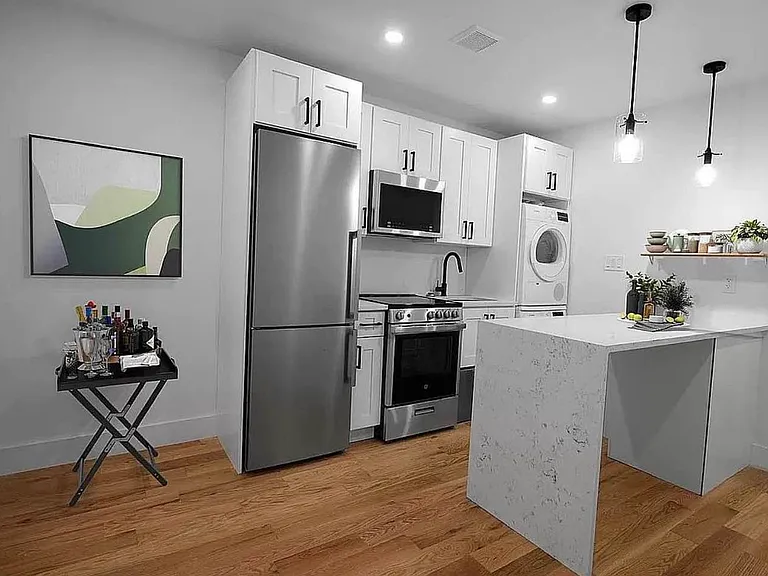 20 E 22nd St #2A — Photo 1