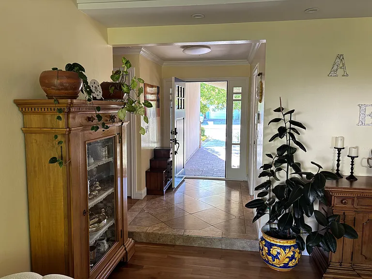 294 Albert Dr — Photo 7